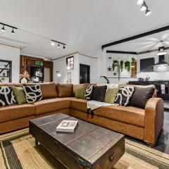 Trendy, Arty, 3BR in Heart of Hipster Hackney!