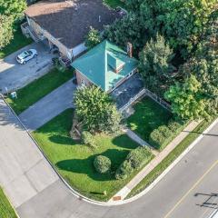 Charming 3BR Century Home in Downtown Barrie