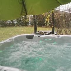 Au coin du feu jacuzzi sauna et nature