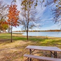 Kerens Vacation Rental with On-Site Fishing Pier!