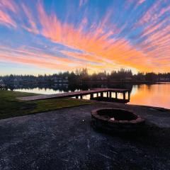 Lake Tapps Dock House on the Bankers Island