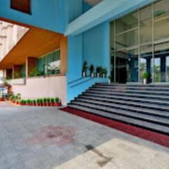 Hotel Clarks Grand , Gorakhpur