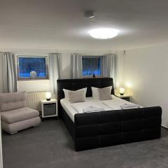 Souterrain Monteurwohnung mit Sauna und Garten