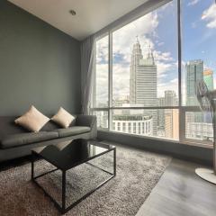Lovely 2&3bedrooms condo klcc and kL tower view
