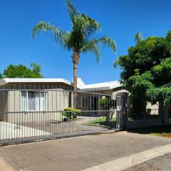 Green Kalahari Guesthouse