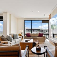 Stunning 4-BDR Penthouse with rooftop deck. Ski-inout access pool hot tubs 5-star amenities.