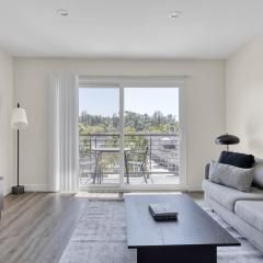 Woodland Hills 2BR w Pool Gym nr Warner Center LAX-698