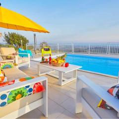 3 bedrooms villa with sea view private pool and jacuzzi at Favara