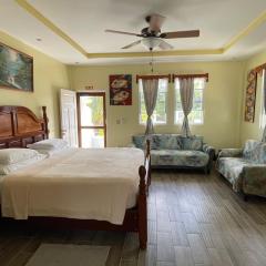 Hidden Treasure Vacation Home BayBlue Suite 1
