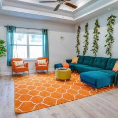 Citrus Cottage: Comfy - Hwy 10 - Peaceful Retreat