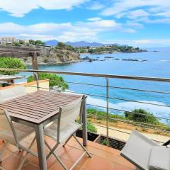 Apartamento con terraza, parking y se admiten mascotas en Llançà - ES-170-3