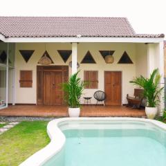 Villa Genta - Cemagi, Bali