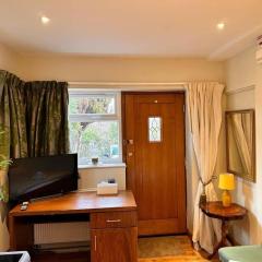 Fab Studio Room in Botley Oxford