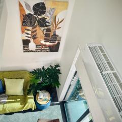 Sunny Oasis- Modern Loft Hidden on Cashel