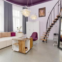 Artist's Dream Studio with Mezzanine by Renters