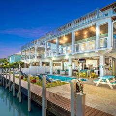 Luxury Waterfront Oasis w Heated Pool and 50' Dock