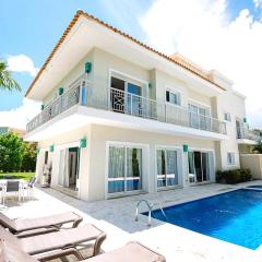 Luxury Villa Iberosta - 4BDR, Private Beach, Pool & Jacuzzi