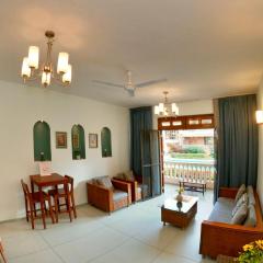 New Luxury 2BR Near Beach