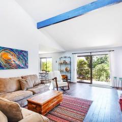 Coastal Paradise Blocks from Beacon's Beach