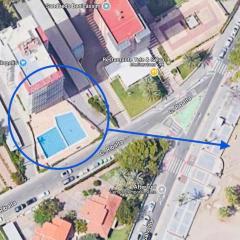 Apto moderno con piscina en 1ª línea de playa