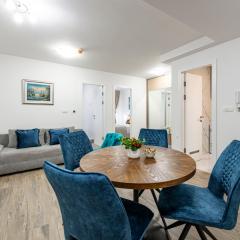 Lupo Gravosa FREE PARKING