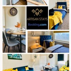 Beach Vibes in Southend-On-Sea by Artisan Stays I Free Parking I Sleeps 5 I Relocation or Business