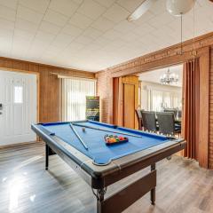 Spacious Lexington Abode with Pool Table and Fireplace