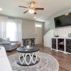 Bright Townhouse Downtown Lake Charles