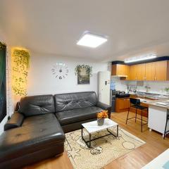Newly renovated spacious 2 bedroom unit in HBC