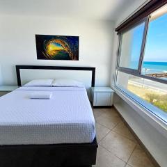 Oceanfront Apartment - Pool - Private Beach and Secure