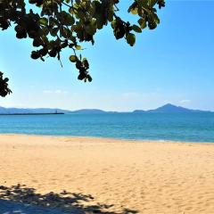 Casa toda 400m da praia