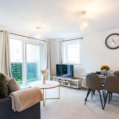 Live the Wembley Buzz! Stylish Flat near Station & Amenities