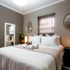 URlyfstyle Cottage 10km from OR Tambo Int Airport