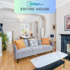 Luxury 3 Bedroom 2 bathroom House, Fulham By 360Stays