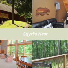 Sqyrls Nest - 3BR Retreat With a Hot Tub