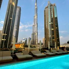 Stylish New 2BR l Spacious with Burj & Fountain Views l near Dubai Mall l Pool l Gym