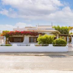 VILLA ROSADO - Moradia para 6 com AC, jardim a 5 min do centro de Albufeira
