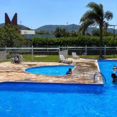 Casa na Grande Florianópolis com piscina!