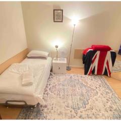 Single Room - Kings Cross, Female Only,, Guest House