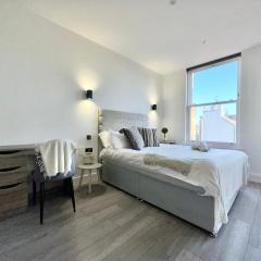 Sleek Stylish 1 Bedroom Leeds City Apartment