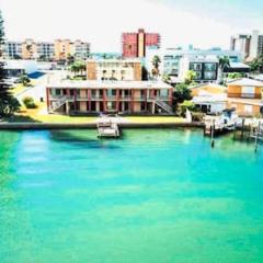 Beautiful Madeira Beach 1 Bed Condo With Boat Dock