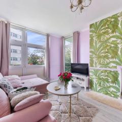 Stylish Pink Oasis in Wimbledon