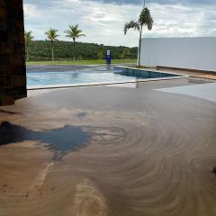 casa alto padrão em frente represa jurumirim