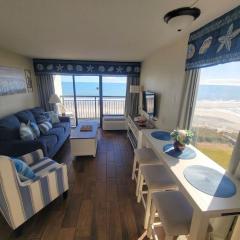 Direct Oceanfront King Suite - Monterey Bay 635 - Sleeps 6 Guests!
