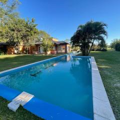 Quinta con piscina BitcoinsHouse Los Azahares Santa Ana