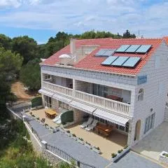 Apartments Villa Maris