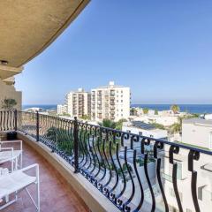 Lovely apartment next to the beach