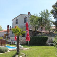 Apartments and rooms with a swimming pool Bacva, Central Istria - Sredisnja Istra - 7638