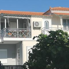 Holiday House with sea view in Skala Polichnitos