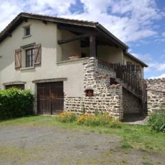 Gîte Saint-Médard-en-Forez, 4 pièces, 6 personnes - FR-1-496-281